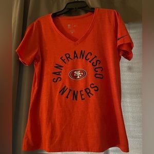 Nike Dri-fit NFL Team Apparel San Francisco 49ers Women’s Large shirt